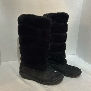 Timberland Black fake fur with